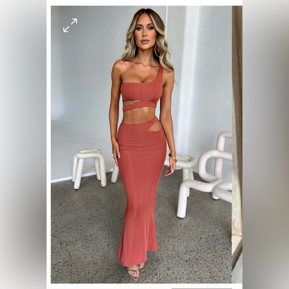 Chic One-Shoulder Cutout Maxi Skirt & Crop Set in Rust